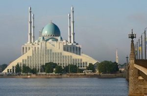 Пользователи соцсетей сделали из «Замка света» мечеть (ФОТО)