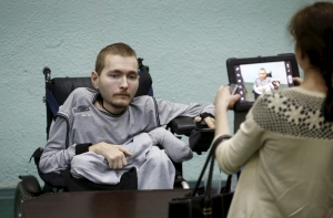 Ожидающий пересадки головы россиянин: мы хотим сделать это возможным (ЭКСКЛЮЗИВ)