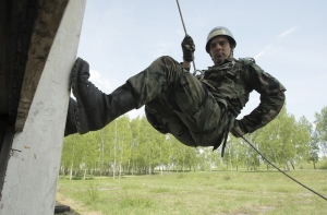 Ziedot.lv: земессаргам не всегда стоит ждать помощи от государства