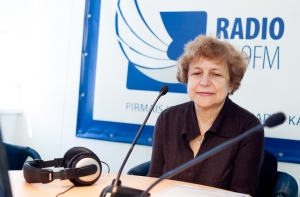 Жданок предложила Пабриксу поселить беженцев у себя дома (АУДИО)