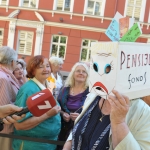 Иск оппозиции: Конституционный суд возбудил дело о пенсиях