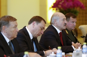 Лукашенко смотрел парад победы в Пекине вместе с сыном Колей (ФОТО)