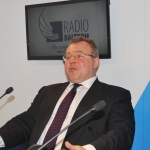 Полковник запаса: Киев мог поручить послам напоминать миру об Украине (АУДИО)