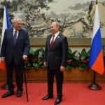 Президент Чехии на встрече с Путиным рассказал о желании выкурить сигарету