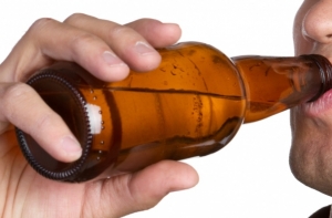 Лиепая: у мертвецки пьяных родителей забрали новорожденного ребенка