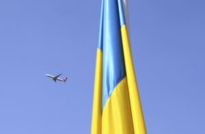 Украина полностью перекроет авиасообщение с Россией