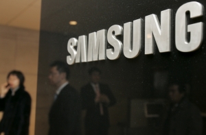 Samsung анонсировал гигантский планшет
