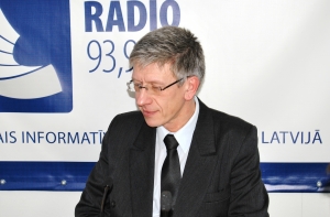 Депутат: заявления о депортации русских? Это надо еще проверить!