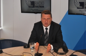 Вейонис призвал искать долгосрочные решения миграционного кризиса