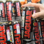 Латвии грозит судебный процесс из-за продажи энергетических напитков