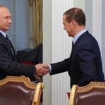 Путин наградил Медведева орденом «За заслуги перед Отечеством»