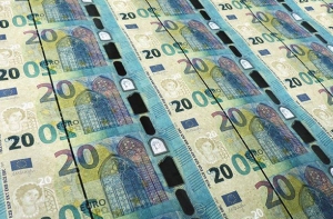 Латвия получила новые банкноты номиналом 20 евро (ФОТО, ВИДЕО)