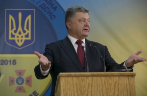 Сбор подписей под петициями на сайте Порошенко был заблокирован