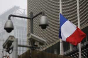 Теракт в Париже: реакция людей в соцсетях