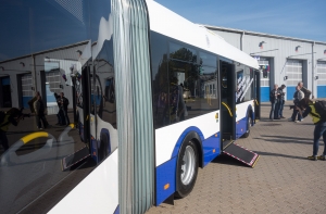 В Риге подросток попал под автобус