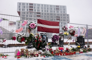 На месте трагедии в Золитуде началась установка мемориала (ФОТО, ВИДЕО)