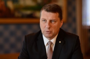 Президент: Латвии нужна сильная национальная авиакомпания (АУДИО)