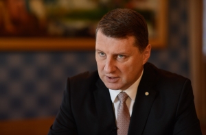 Президент поздравил жителей Латвии с Днем Лачплесиса