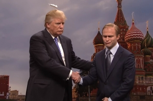 NBC опубликовала скетч о Владимире Путине и прическе Дональда Трампа (ВИДЕО)