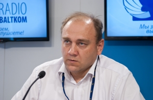 Латвийский эксперт: самолет А321 мог разбиться из-за повреждения хвоста (АУДИО)