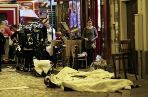 В сети появилось видео атаки террористов на клуб Bataclan (ВИДЕО)