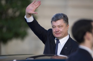 Порошенко поблагодарил страны Балтии за отказ войти в коалицию вместе с РФ