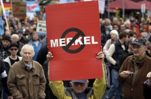 На акцию против миграционной политики в Берлине пришли 5 тысяч человек (ФОТО)