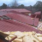 «Нил» разбушевался: ветер сорвал с больницы крышу (ФОТО)