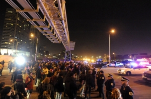 В Чикаго прошли протесты после убийства полицейским чернокожего юноши (ФОТО,ВИДЕО)