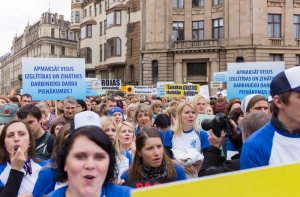 Эксперт: учителя имеют юридическое право на забастовку (АУДИО)