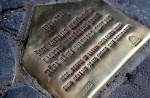 Мемориал Жаниса Липке возобновляет бесплатные экскурсии проекта «Подпольная Рига»