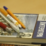 В Латвии проходит массовая забастовка учителей (СПИСОК)