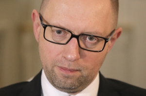 Яценюк откликнулся на авиакатастрофу в Египте