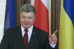 Порошенко подписал закон о создании канала иновещания Ukraine Tomorrow