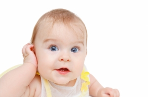 «Зеленая лампа»: для малышей собрали 23 пакета с едой и памперсами