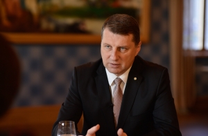 Президент винит в отставке правительства политические конфликты (АУДИО, ВИДЕО)