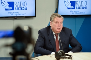 Урбанович о новом премьере: спросите у Лембергса