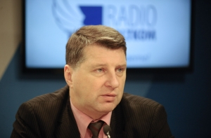 Партии начинают консультации по формированию нового правительства с президентом