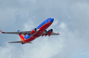 Boeing 737 совершил аварийную посадку в Техасе из-за отвалившейся части крыла