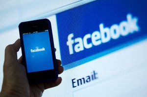 Facebook разрешит пользователям оставлять комментарии в оффлайне