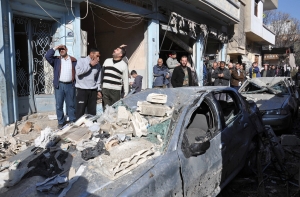При взрыве возле госпиталя в сирийском Хомсе погибли 22 человека (ФОТО)