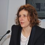 АНОНС: на радио Baltkom – министр экономики Дана Рейзниеце-Озола