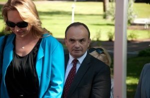 Депутат: подняв зарплату, политики проигнорировали своих избирателей