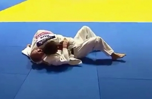 Опубликовано видео схватки Путина с самарской дзюдоисткой (ВИДЕО)