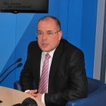 Евродепутат предложил вместо паранджи запретить министра юстиции (АУДИО)