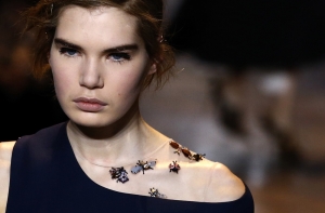 Высокая мода в Париже: Dior без дизайнера и прекрасная сказка Chanel (ФОТО)