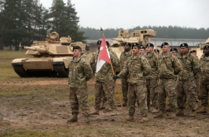 Поправки о нацбезопасности: военные действия можно начинать без разрешения (АУДИО)