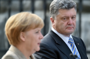 Порошенко намекнул, что Россия может «присоединить» Германию