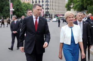 Супруга Вейониса рассказала, как президент переносит болезнь