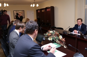 Партии подписали правительственную декларацию и договор (ФОТО)